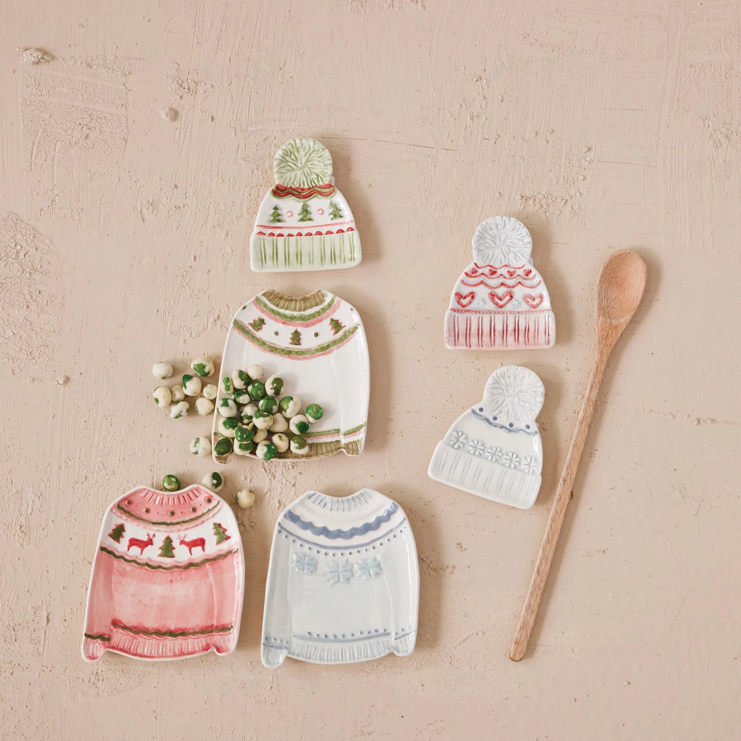 Sweater Shaped Plate