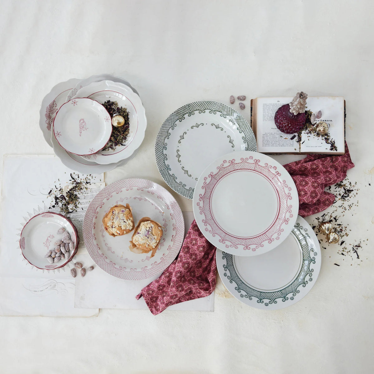 Stoneware Scalloped Plate