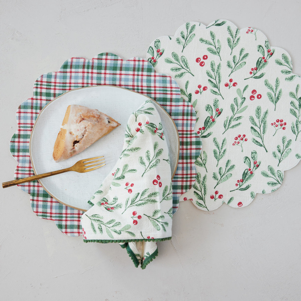 Woven Cotton Printed Scalloped Placemat