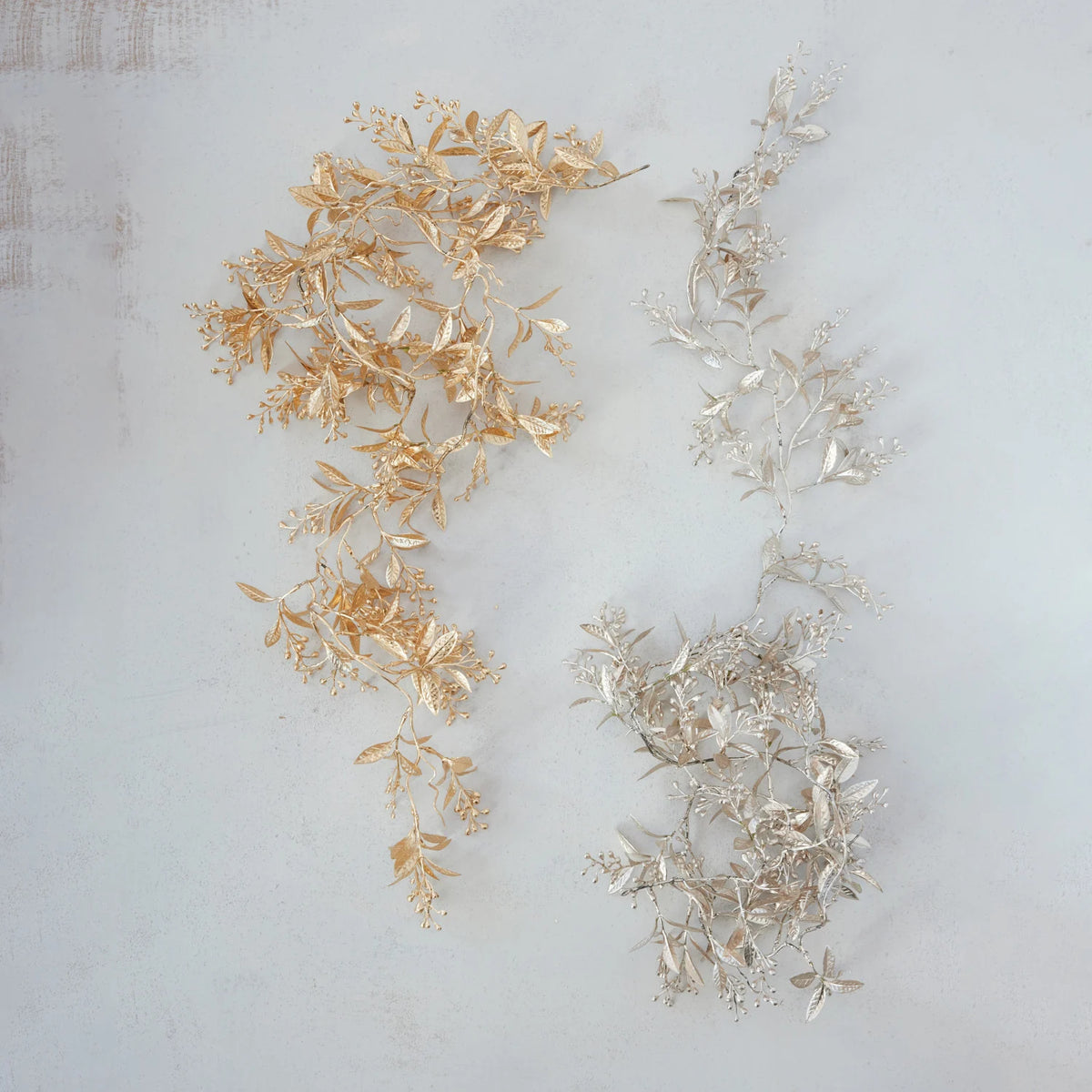 Faux Leaves & Berries Garland