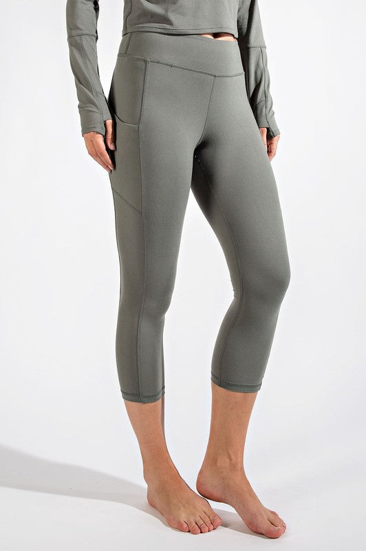 Butter Capri Pocket Leggings | Grey Sage